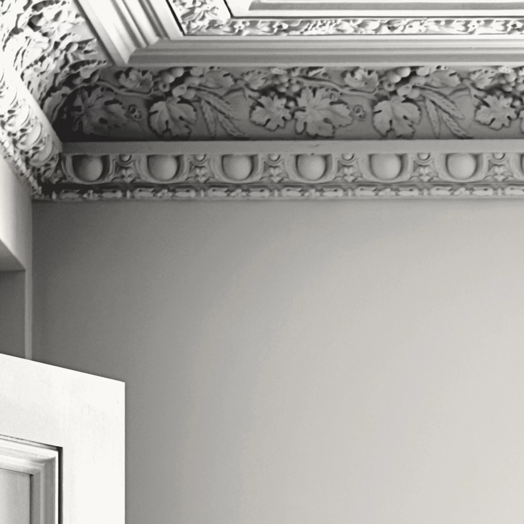 Laura Ashley Cotton White Matt Emulsion Paint, 2.5L 4 Laura Ashley Cotton White Matt Emulsion Paint, 2.5L - Image 2