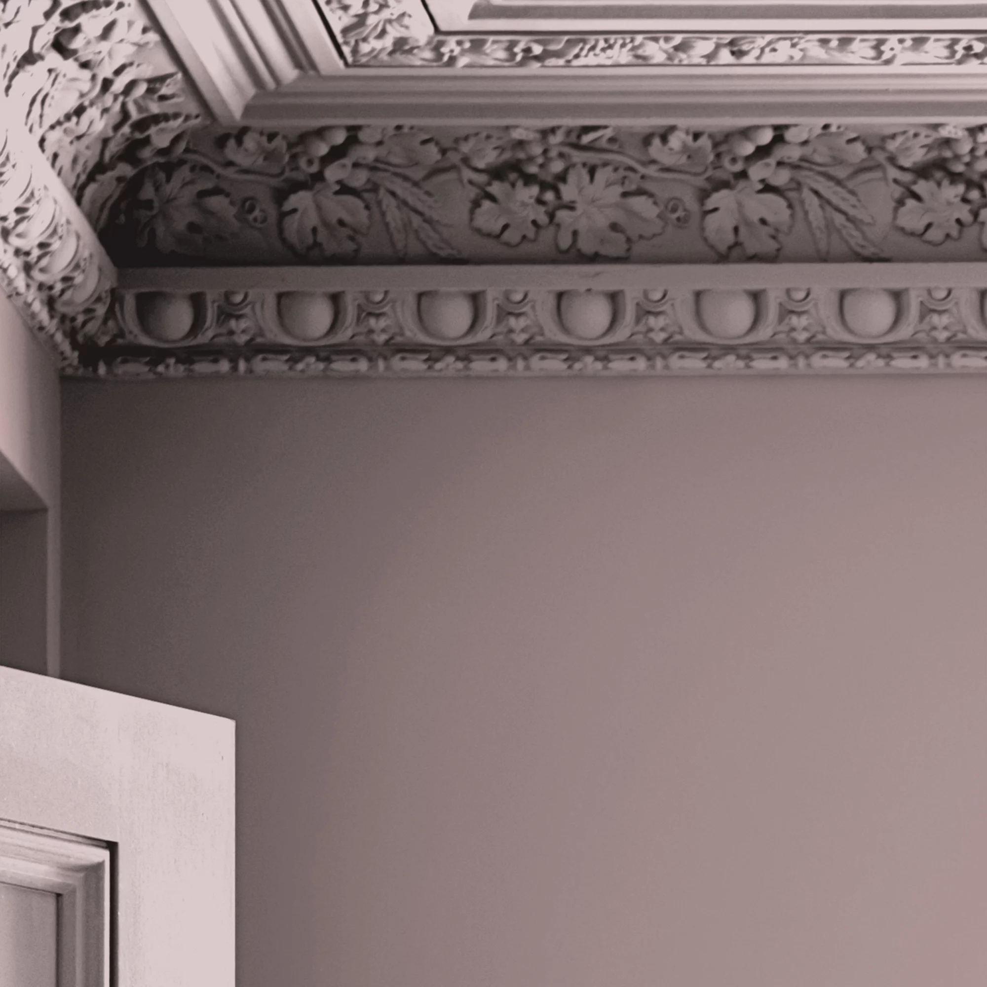 Laura Ashley Dark Blush Eggshell Emulsion Paint, 750ml 4 Laura Ashley Dark Blush Eggshell Emulsion Paint, 750ml - Image 2