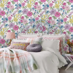 Laura Ashley Gilly Multicolour Floral Smooth Wallpaper -Laura Ashley laura ashley gilly multicolour floral smooth wallpaper5011583545876 20i bq