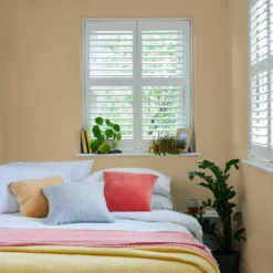 Laura Ashley Gold Matt Emulsion Paint, 5L -Laura Ashley laura ashley gold matt emulsion paint 5l5011583472813 01i bq