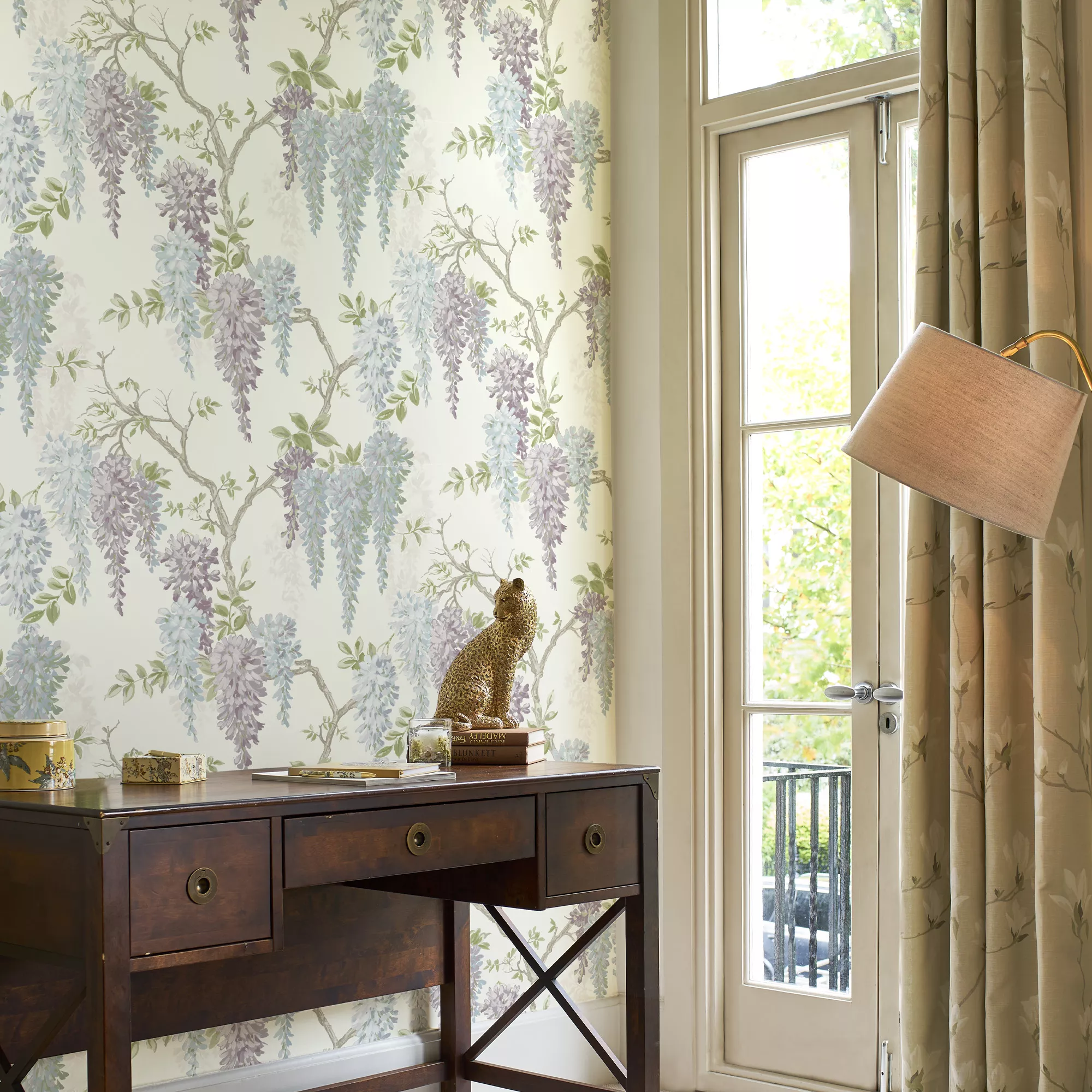 Laura Ashley Pale Iris Wisteria Smooth Wallpaper 6 Laura Ashley Pale Iris Wisteria Smooth Wallpaper - Image 4