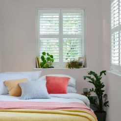 Laura Ashley Pearl Matt Emulsion Paint, 5L -Laura Ashley laura ashley pearl matt emulsion paint 5l5011583472745 01i bq