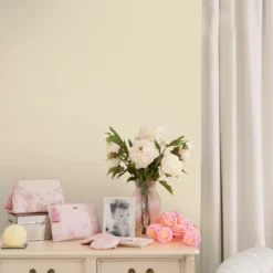 Laura Ashley Primrose White Matt Emulsion Paint, 5L -Laura Ashley laura ashley primrose white matt emulsion paint 5l5011583472776 01i bq