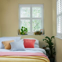 Laura Ashley Sunshine Matt Emulsion Paint, 5L -Laura Ashley laura ashley sunshine matt emulsion paint 5l5011583472790 01i bq